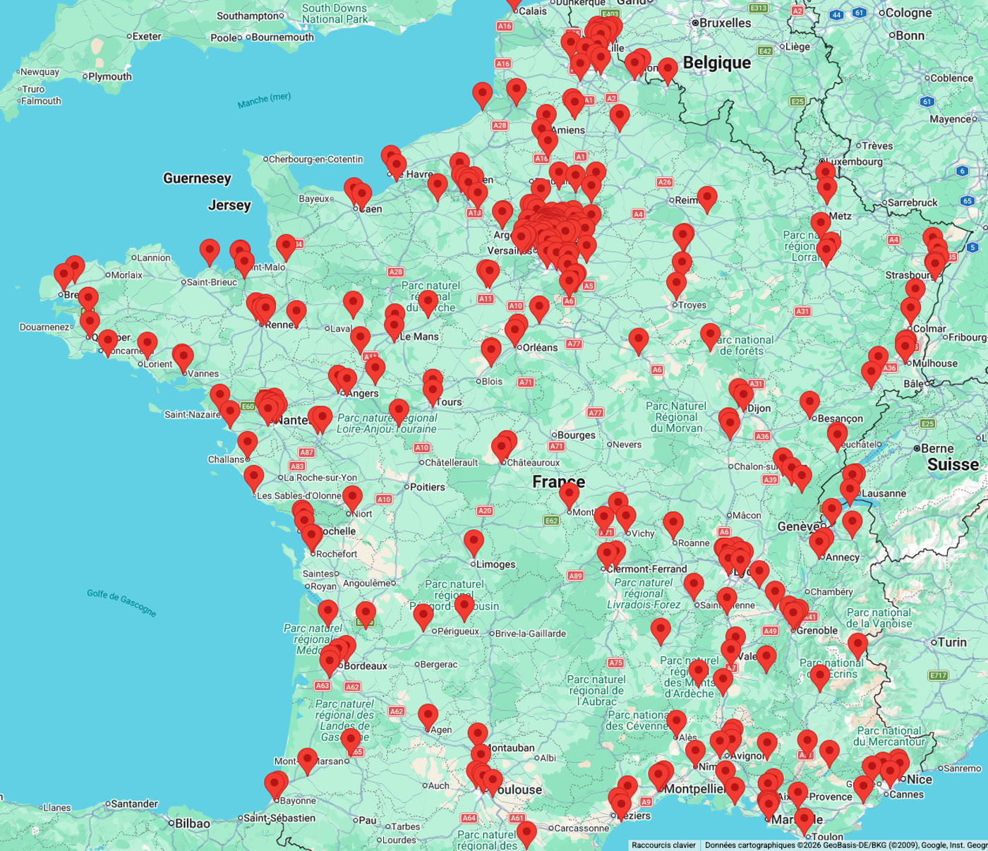 Carte de France métropolitaine constellée de repères rouges marquant les sites équipés par Easy to Compost, avec une forte densité en Île-de-France, autour de Lyon et sur le littoral méditerranéen.